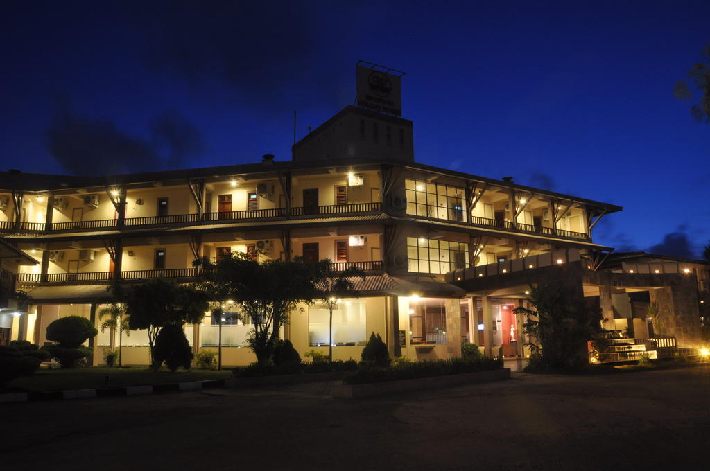 Hotel Laya Beach Wadduwa Exterior foto